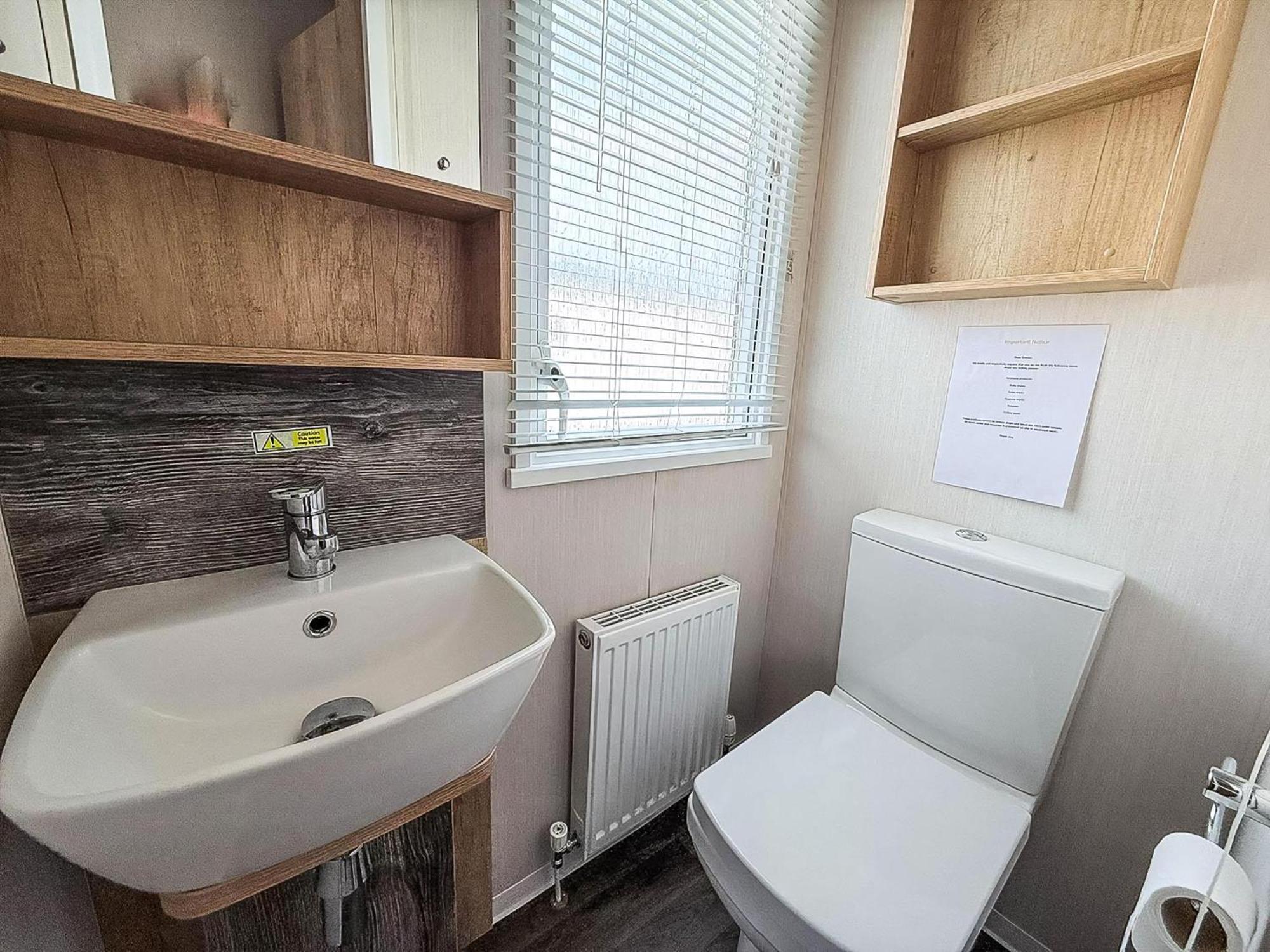Modern Caravan At Caldecott Hall With Decking In Norfolk, Sleeps 8 Ref 91068c Campsite
