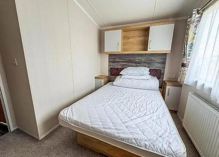Modern Caravan At Caldecott Hall With Decking In Norfolk, Sleeps 8 Ref 91068C